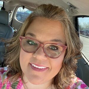 Meet your Posher, Brandi